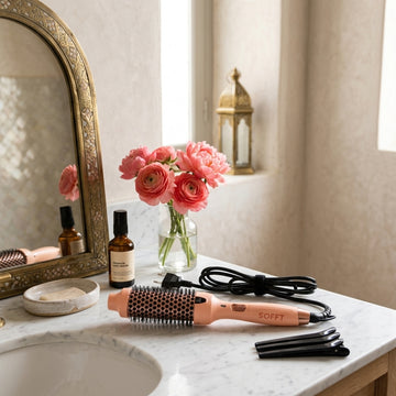 Brosse thermique SOFFT sur un plan de marbre, ambiance marocaine
